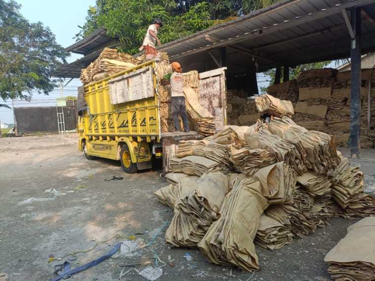 Kemasan jumbo bag untuk bleaching earth